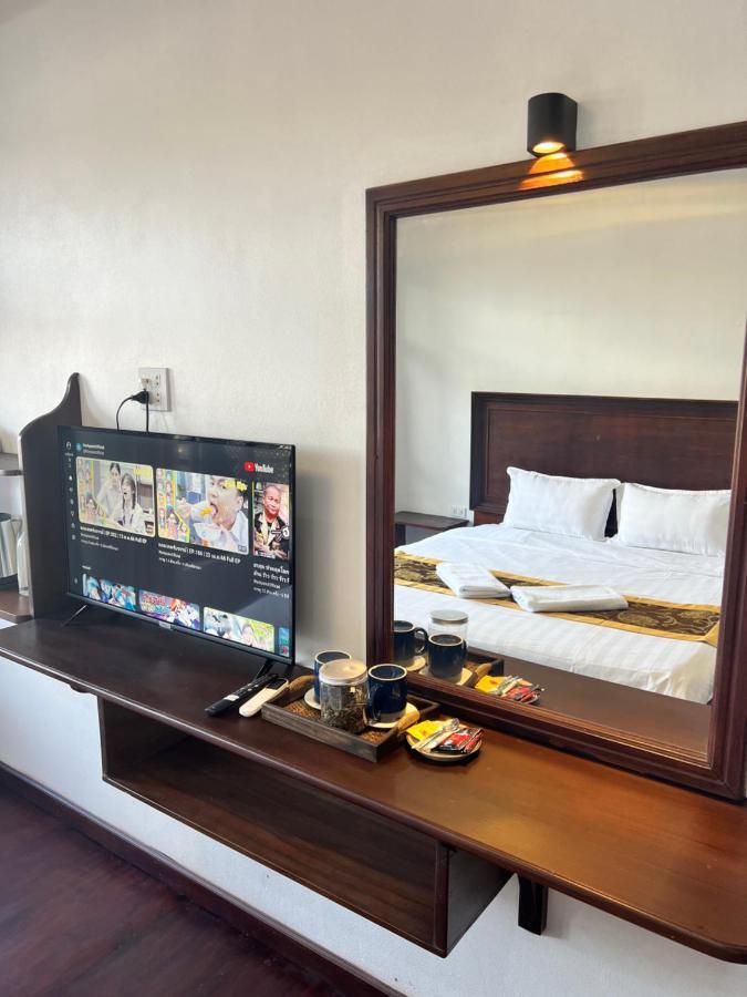 Namkhan Riverside Hotel لوانغ برابانغ المظهر الخارجي الصورة