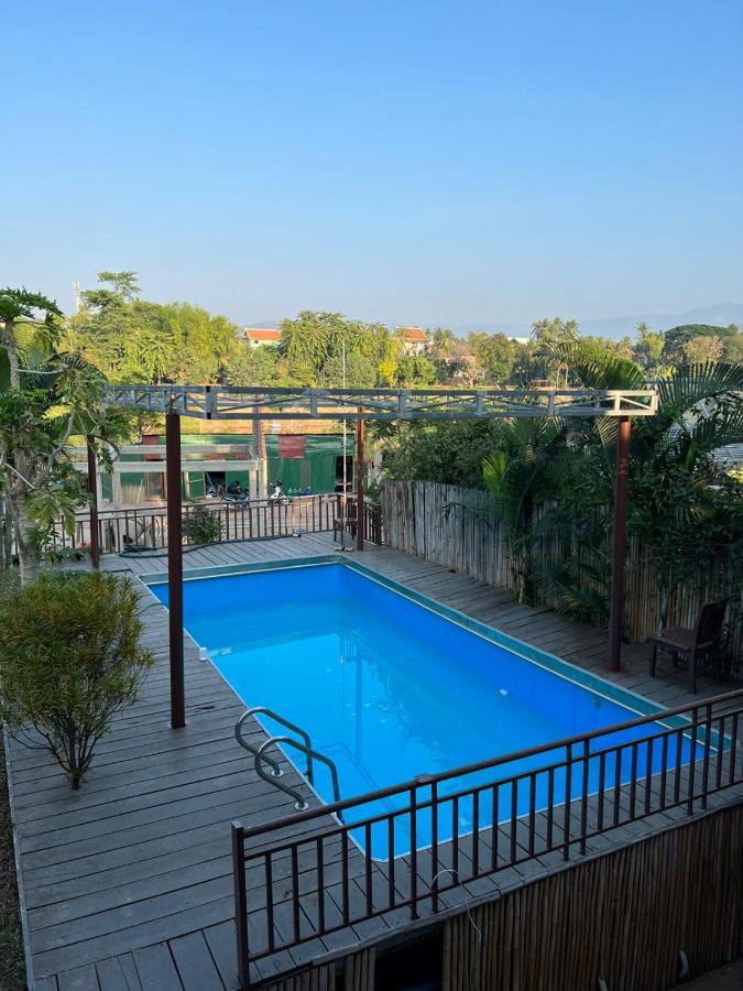 Namkhan Riverside Hotel لوانغ برابانغ المظهر الخارجي الصورة